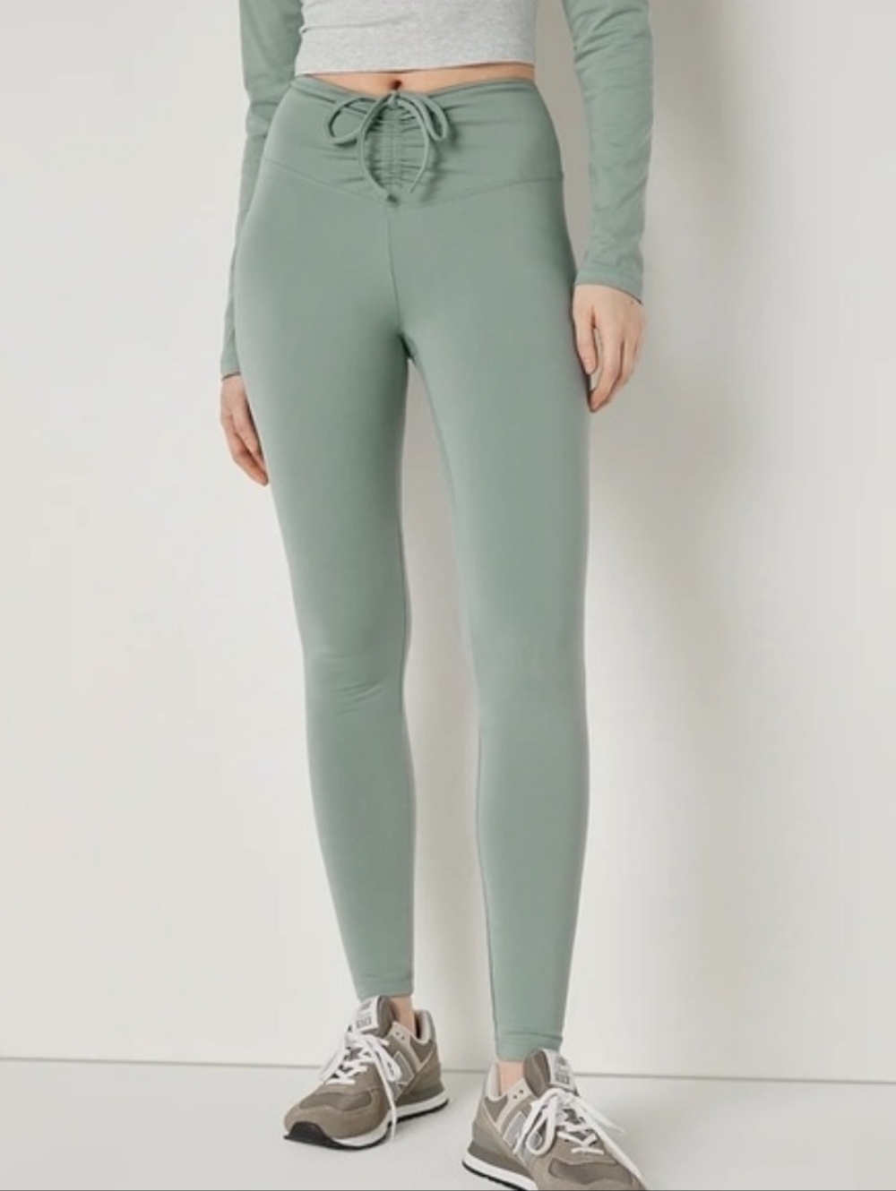 PINK Victoria's Secret Light Sage Green Ruched High-Waist Leggings, EUC, M